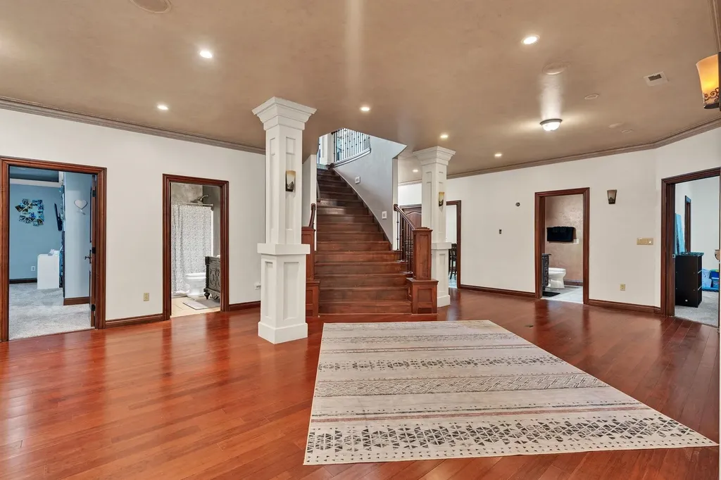 2319 N Rough Creek Road Derby KS 67037-8456