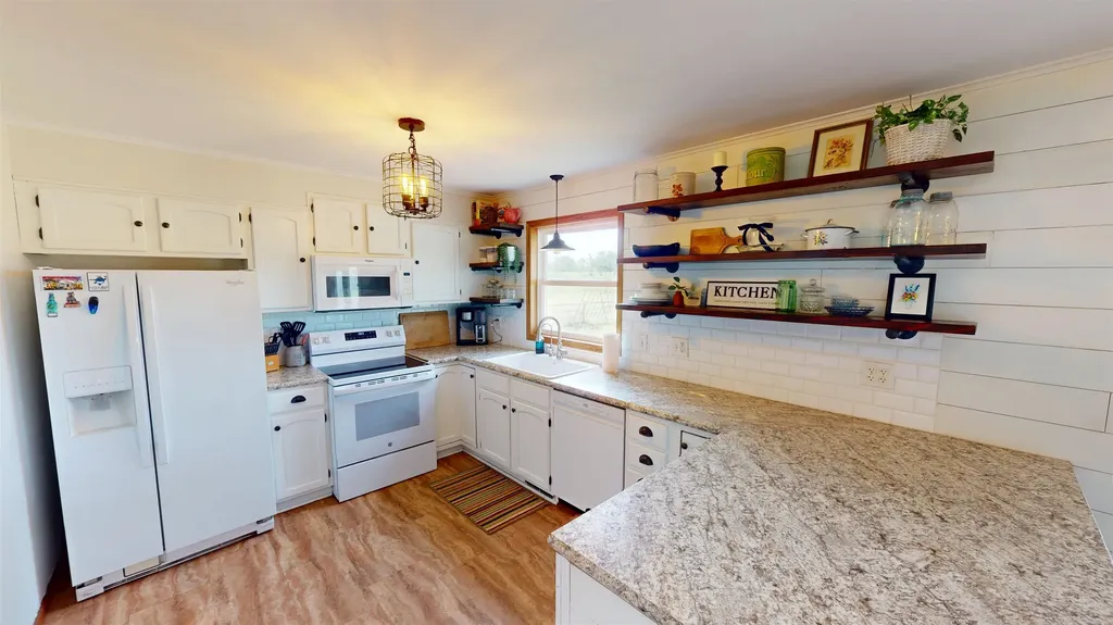 515 W 38th Street Wichita KS 67204