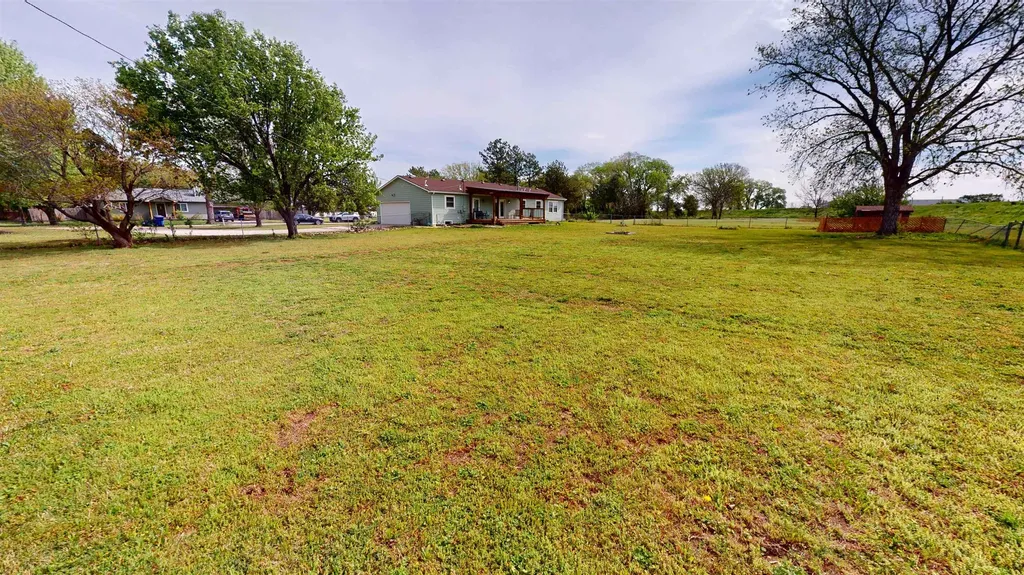 515 W 38th Street Wichita KS 67204
