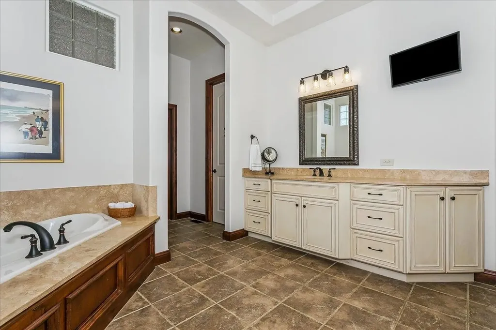 2018 N Crooked Pine Street Wichita KS 67230