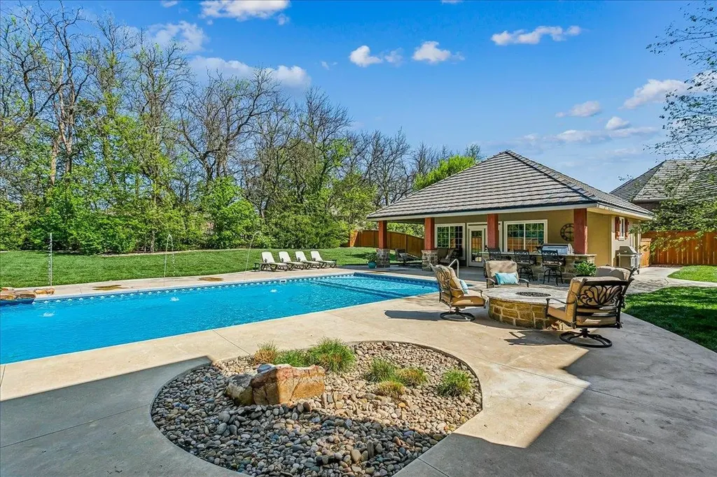 2018 N Crooked Pine Street Wichita KS 67230