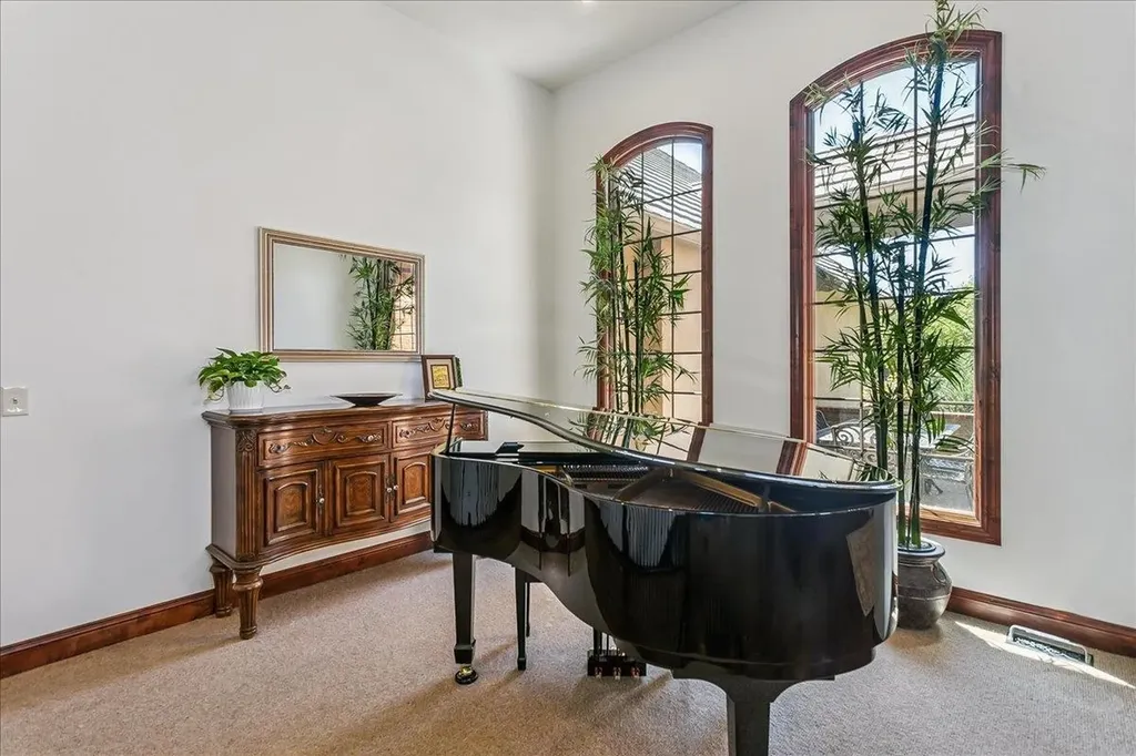 2018 N Crooked Pine Street Wichita KS 67230