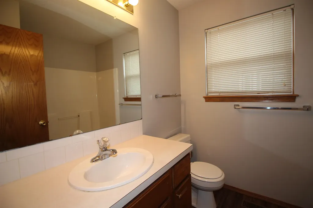 1114 S Longford Street Wichita KS 67207-3238
