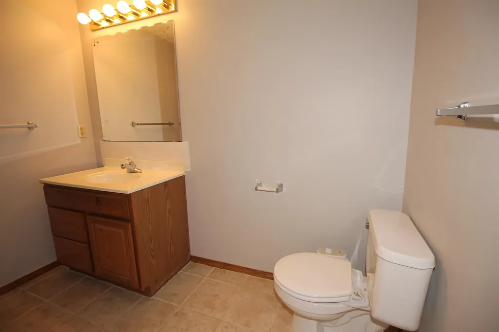 1114 S Longford Street Wichita KS 67207-3238