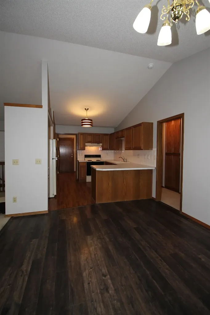 1114 S Longford Street Wichita KS 67207-3238