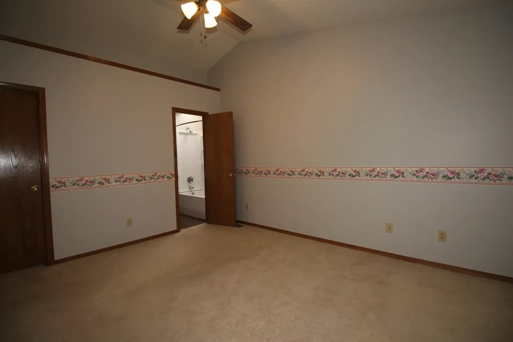 1114 S Longford Street Wichita KS 67207-3238