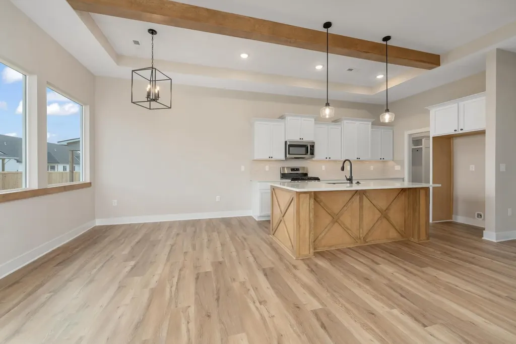 738 N Rainbow Lake Court Wichita KS 67235