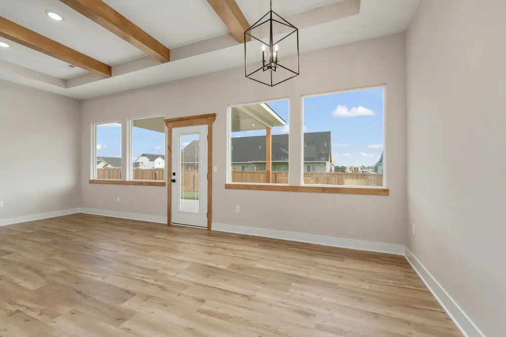 738 N Rainbow Lake Court Wichita KS 67235