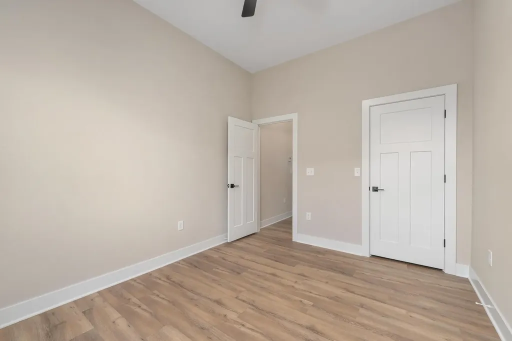 738 N Rainbow Lake Court Wichita KS 67235