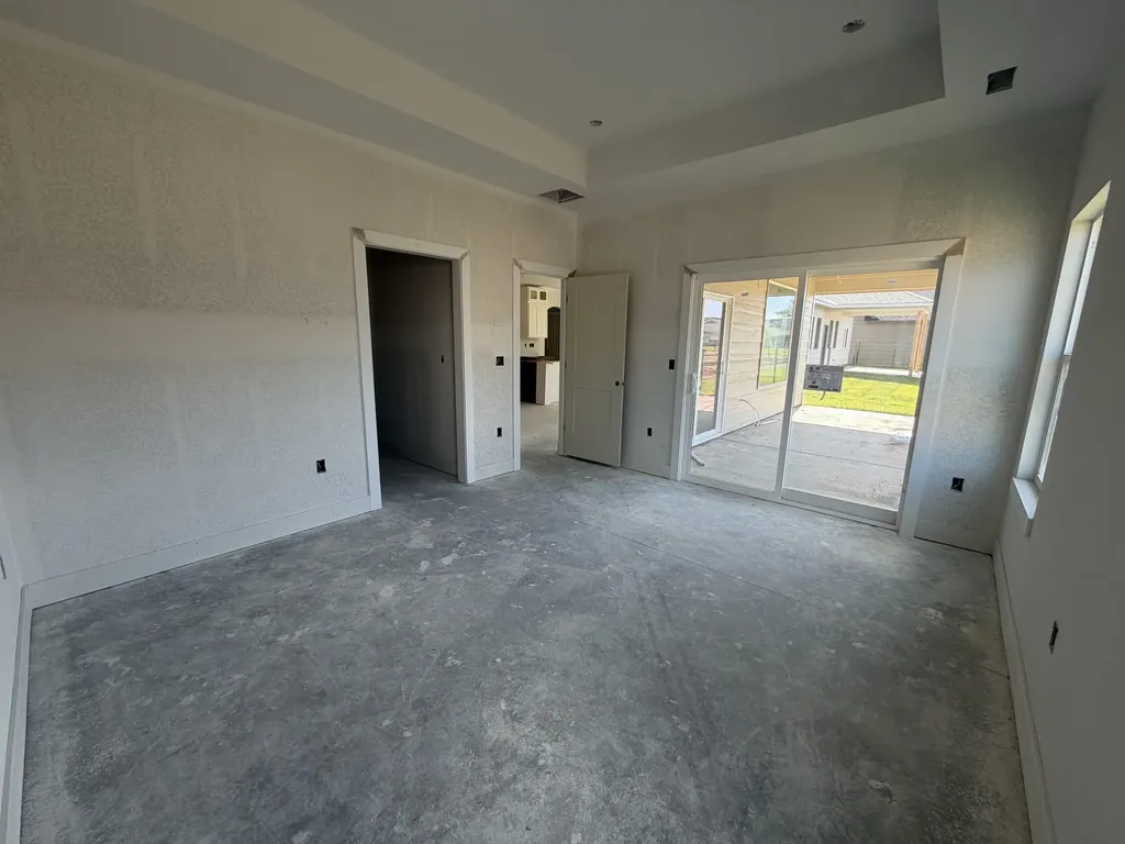 734 N Rainbow Lake Court Wichita KS 67235