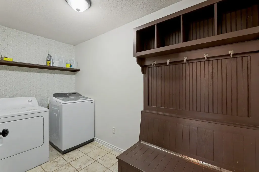 329 S Grand Mere Court Wichita KS 67230