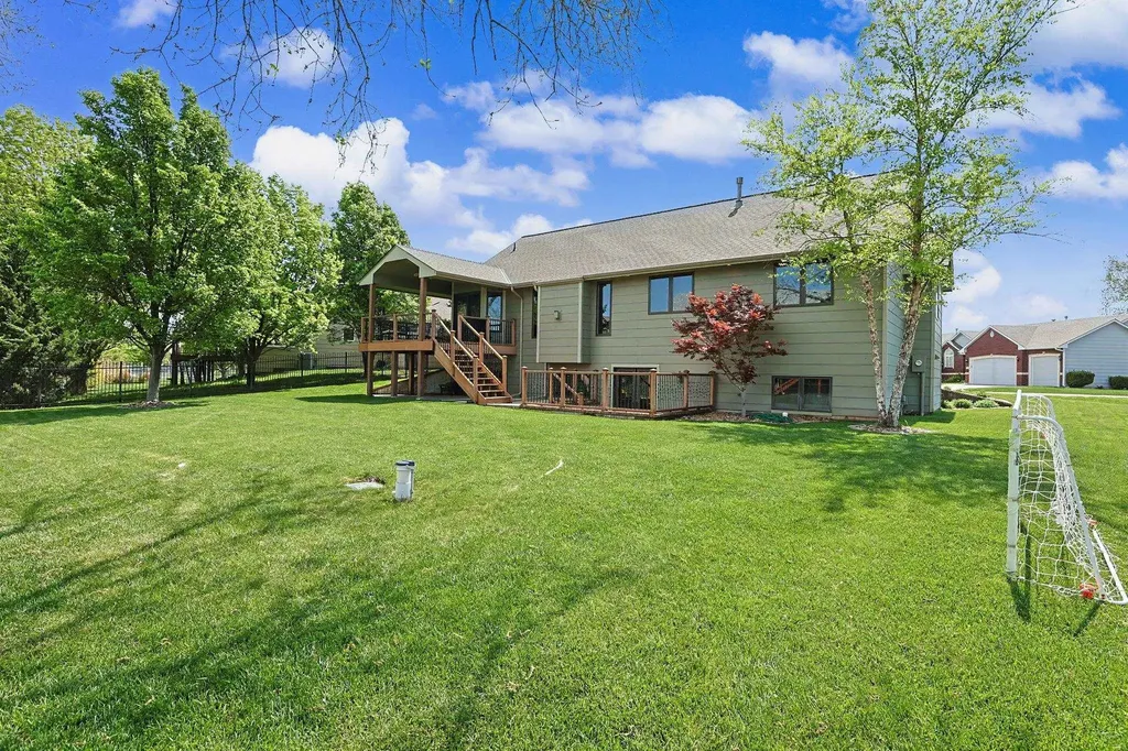 329 S Grand Mere Court Wichita KS 67230