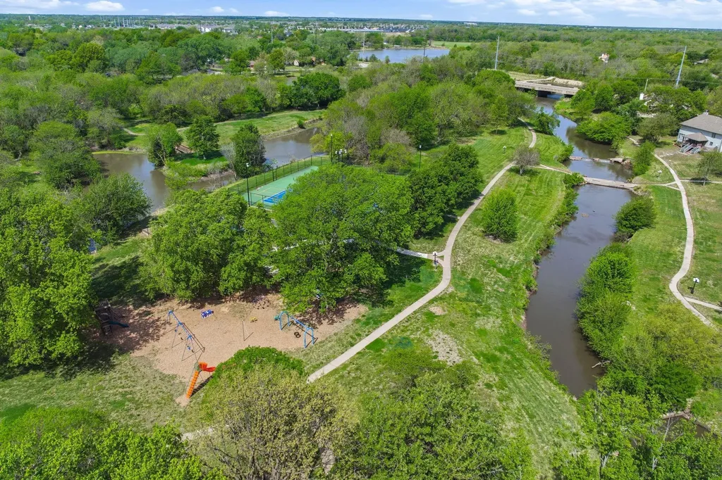 12207 W Briarwood Circle Wichita KS 67235