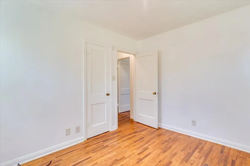1126 S Lulu Avenue Wichita KS 67211