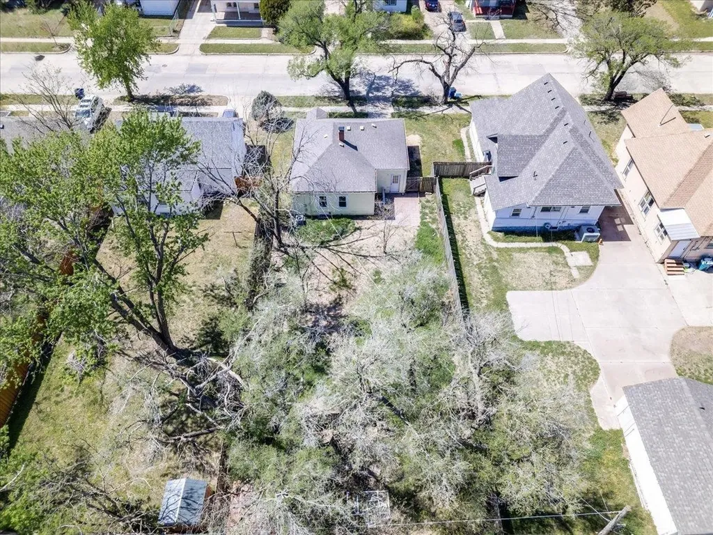 1126 S Lulu Avenue Wichita KS 67211