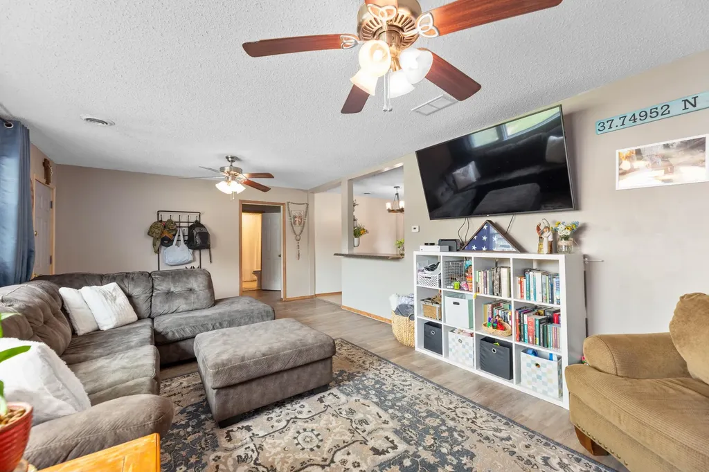 909 N Bebe Street Wichita KS 67212