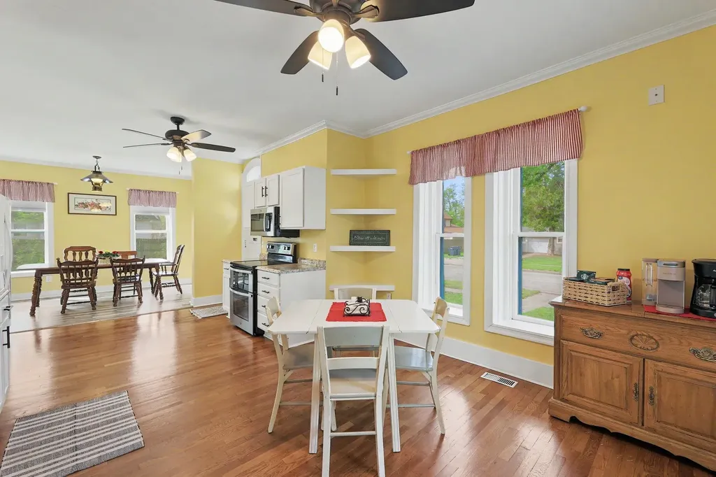 303 E 5th Street Newton KS 67114