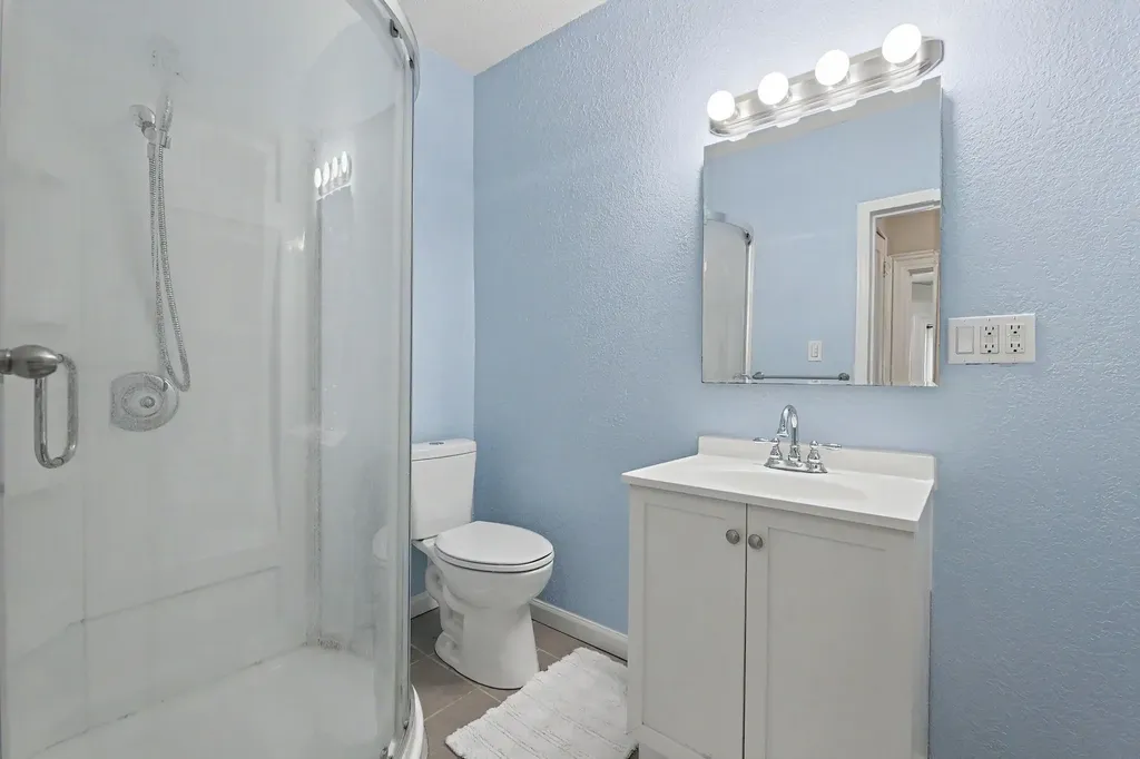 303 E 5th Street Newton KS 67114