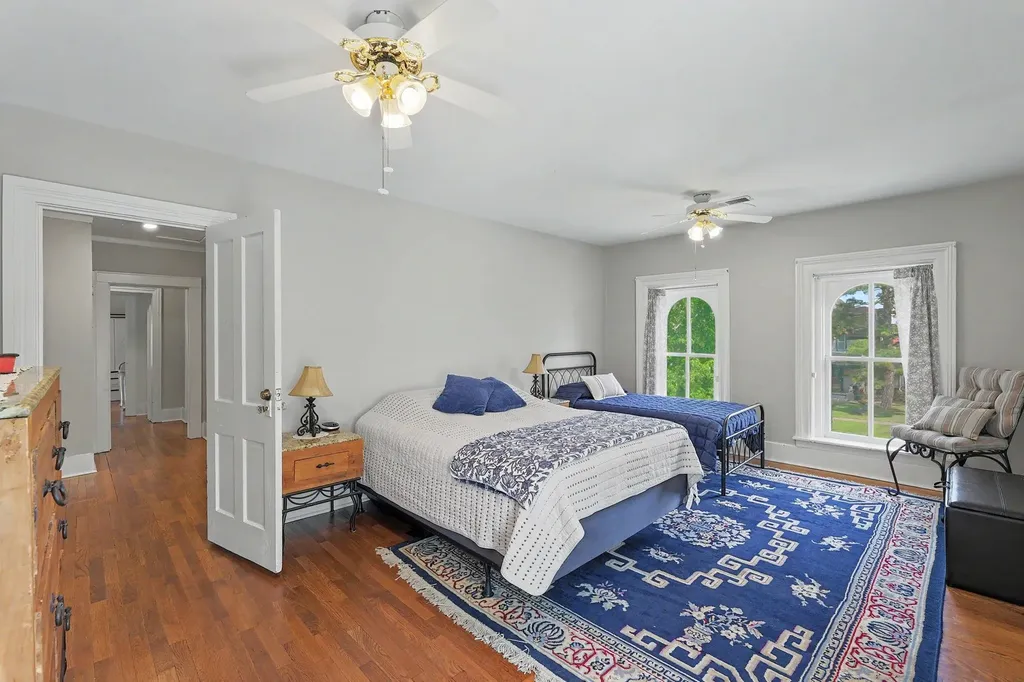 303 E 5th Street Newton KS 67114