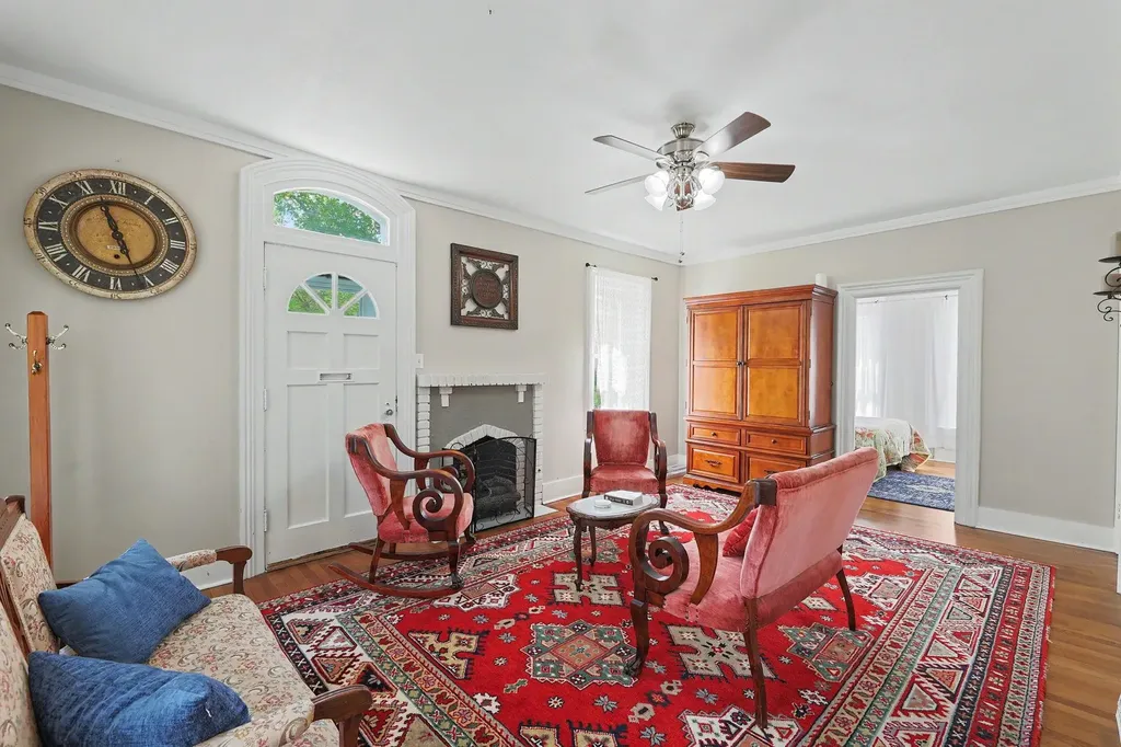 303 E 5th Street Newton KS 67114