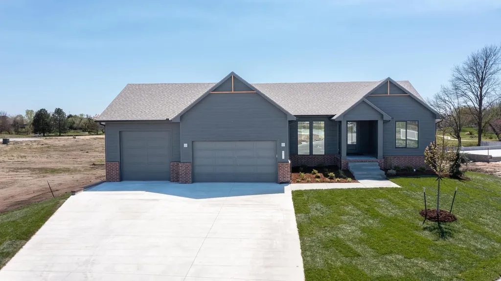 511 Glen Creek Street Newton KS 67114