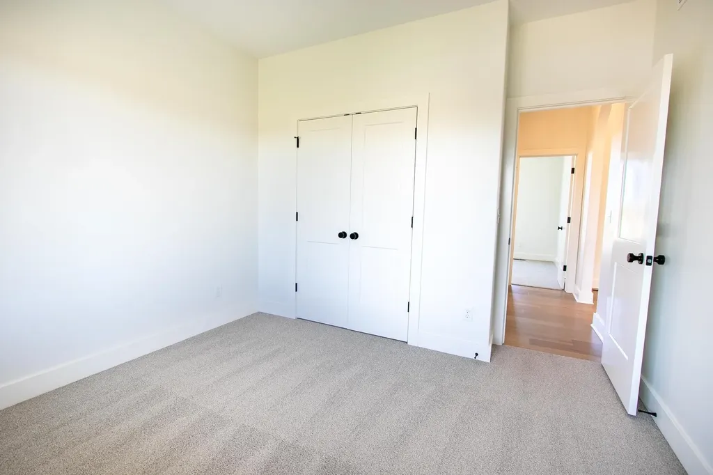 511 Glen Creek Street Newton KS 67114