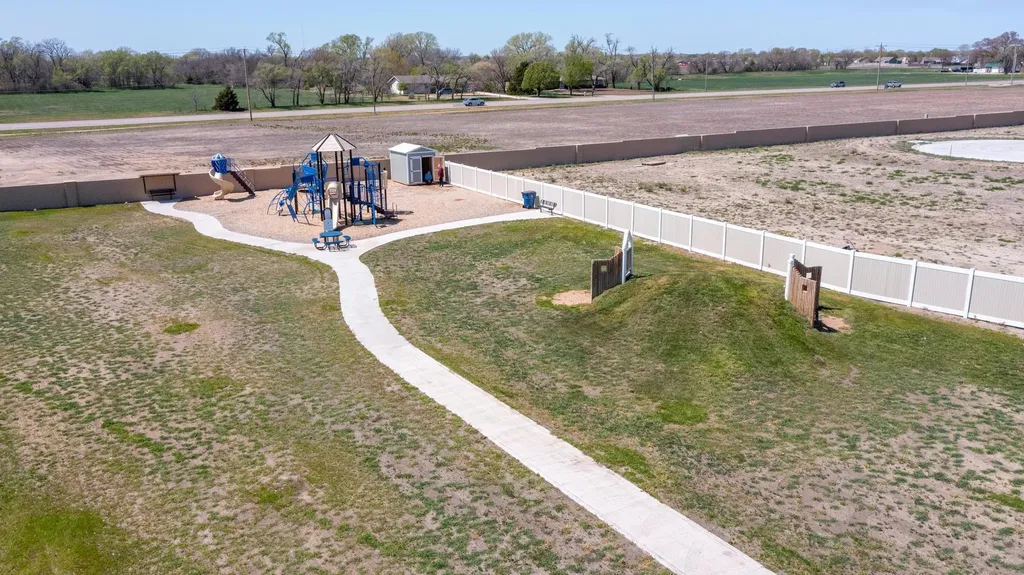 511 Glen Creek Street Newton KS 67114