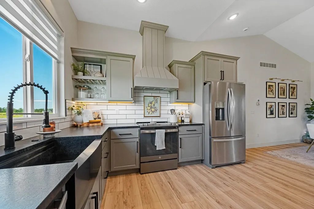 1327 W Footbridge Street Goddard KS 67052