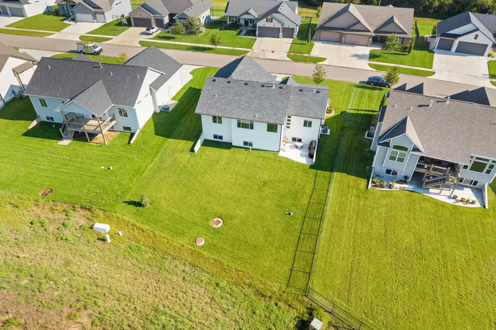 1327 W Footbridge Street Goddard KS 67052