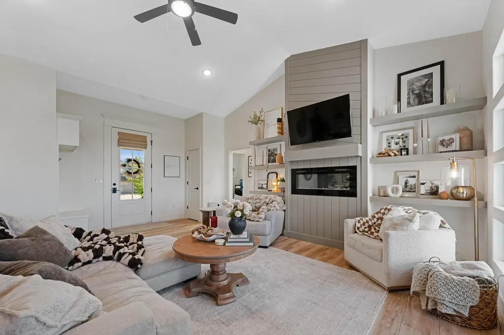 1327 W Footbridge Street Goddard KS 67052
