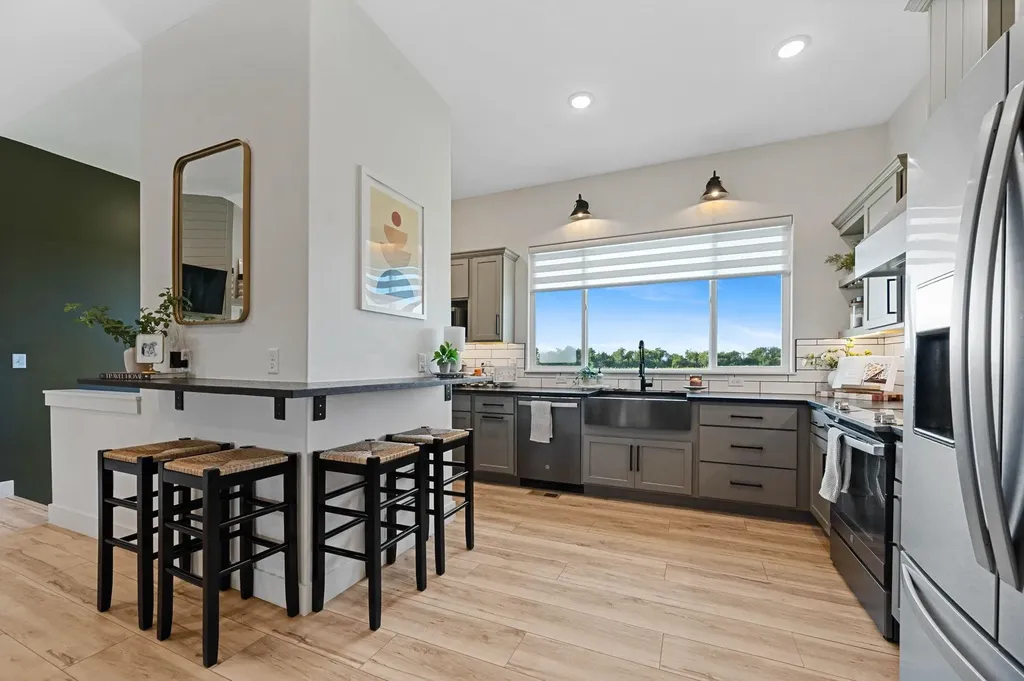 1327 W Footbridge Street Goddard KS 67052