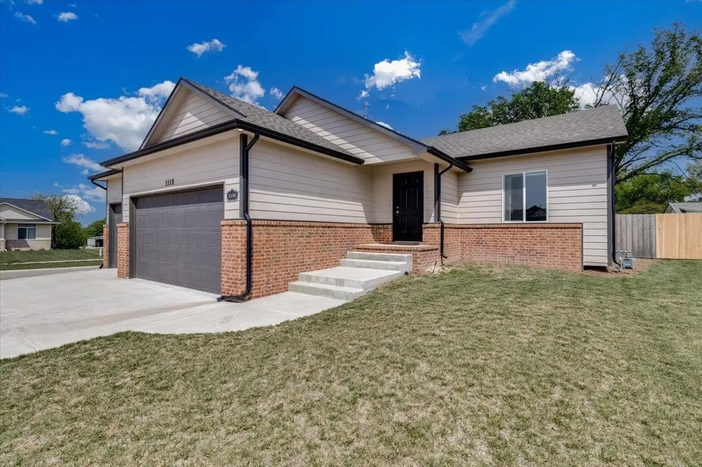 1118 Sontag Court Derby KS 67037