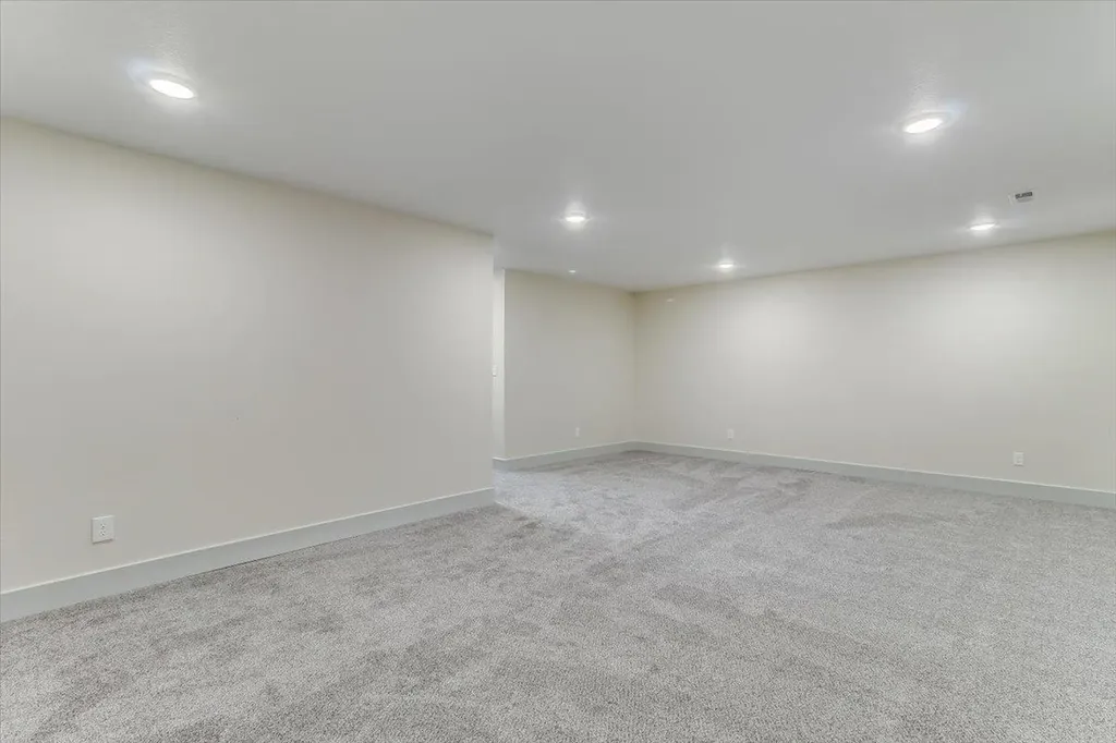 1118 Sontag Court Derby KS 67037