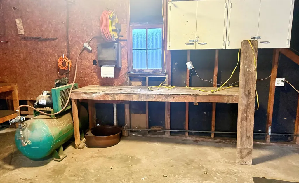 1101 W 4th Street Haysville KS 67060