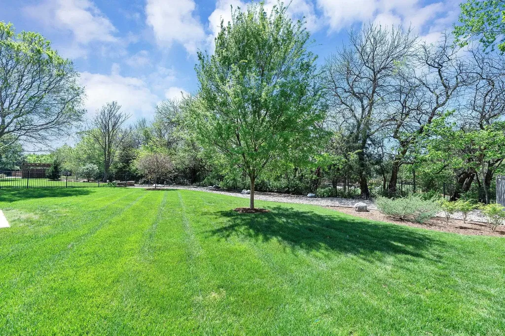 9237 N Wilson Estates Court Wichita KS 67206