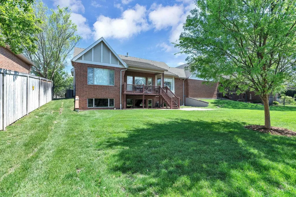 9237 N Wilson Estates Court Wichita KS 67206