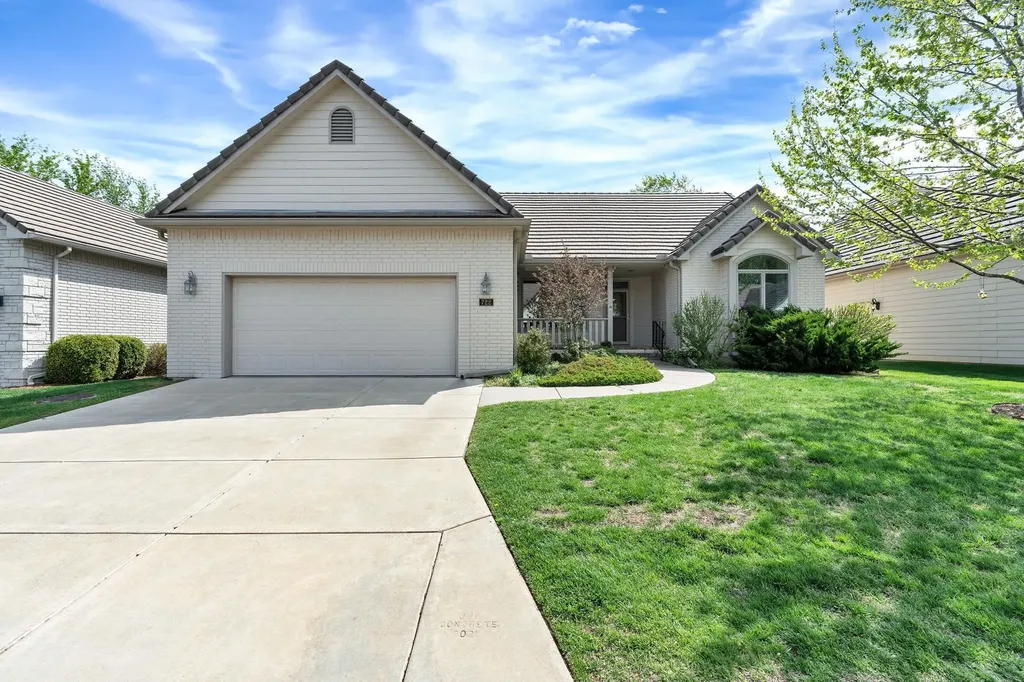 722 N Crest Ridge Court Wichita KS 67230
