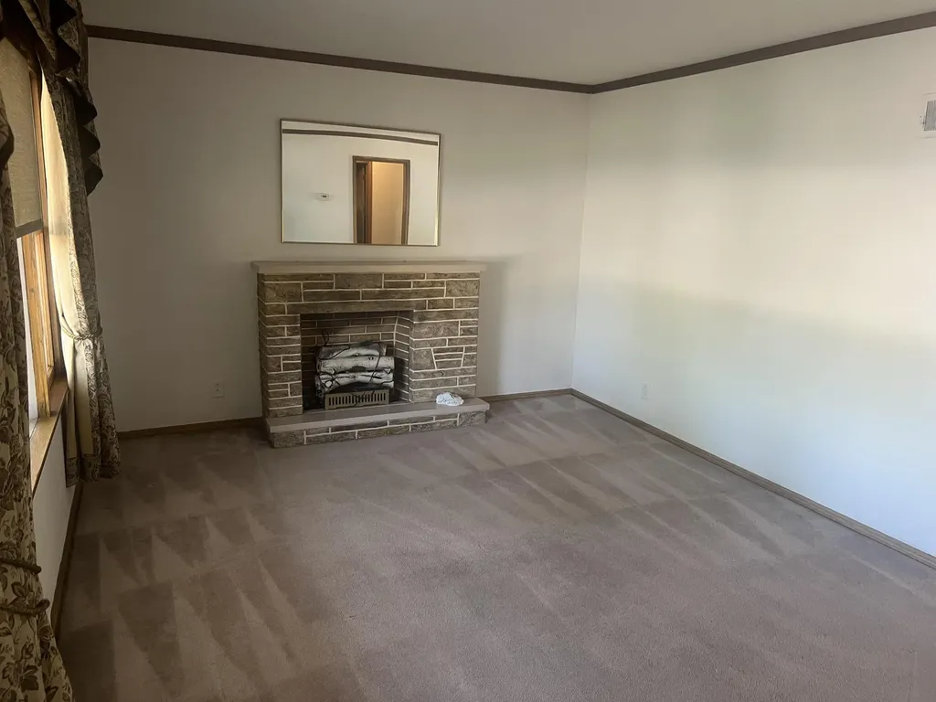 1004 N 9 Arkansas City KS 67005