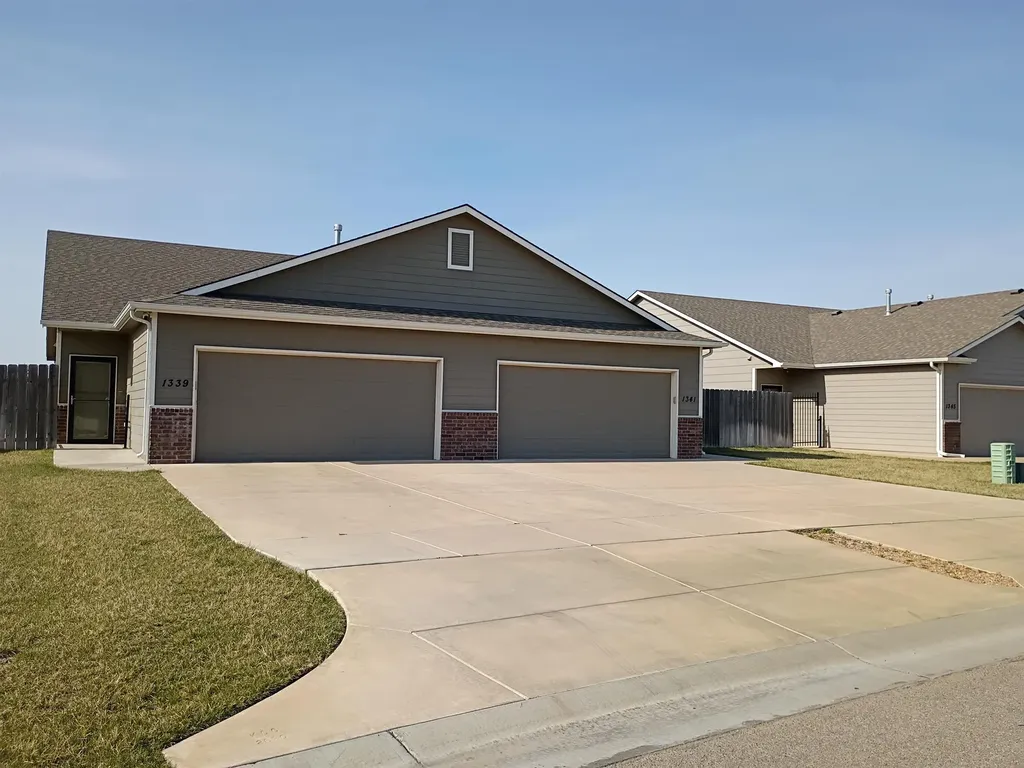 1339 N Azena Street Andover KS 67002