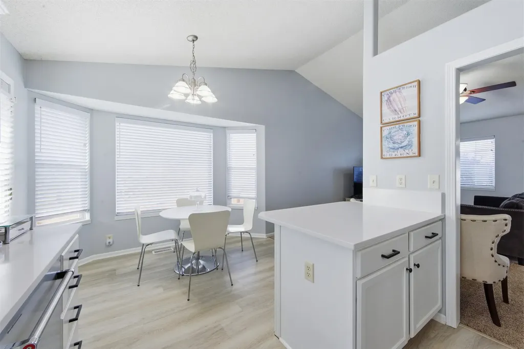 705 S Westview Circle Andover KS 67002-9336