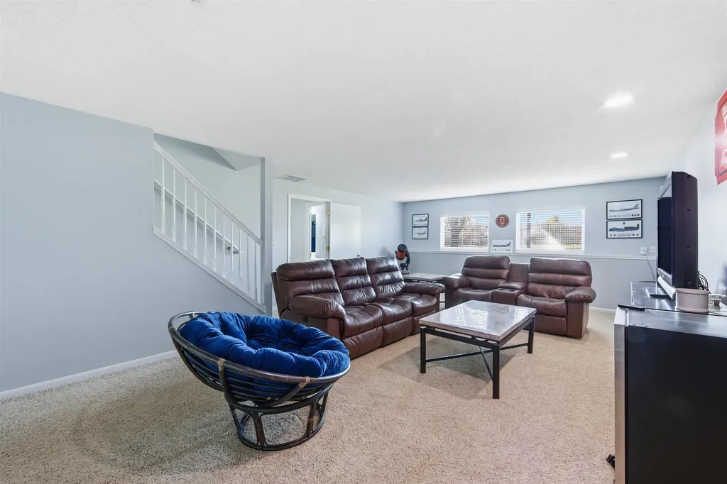 705 S Westview Circle Andover KS 67002-9336