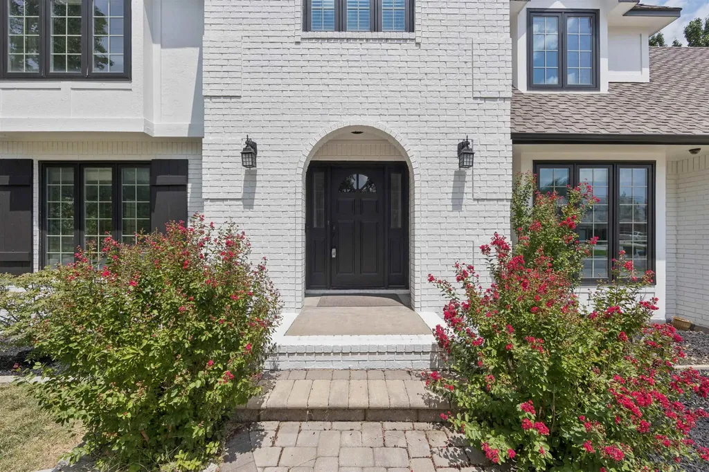 914 N Cypress Court Wichita KS 67206
