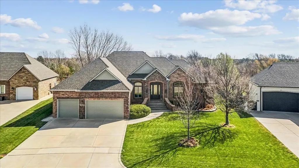 4054 N Stone Barn Street Maize KS 67101