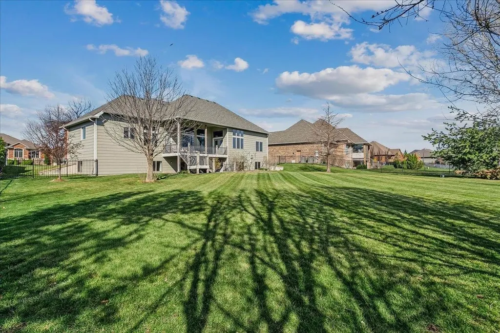 4054 N Stone Barn Street Maize KS 67101