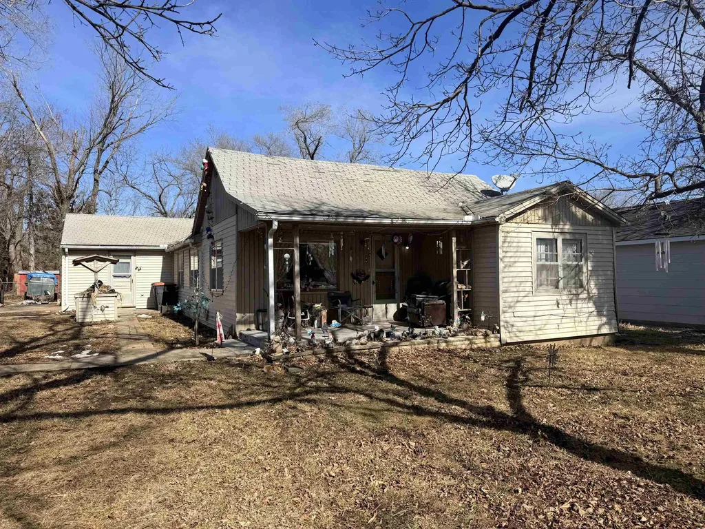 1208 W 6th Avenue El Dorado KS 67042