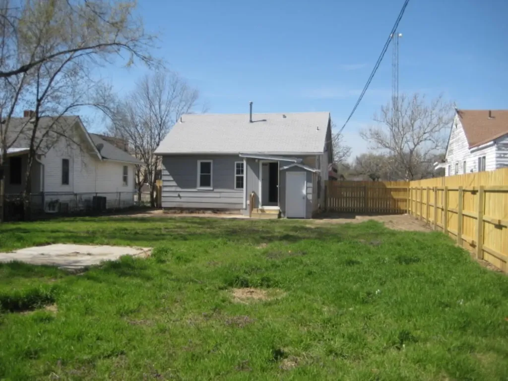 1928 S Laura Avenue Wichita KS 67211