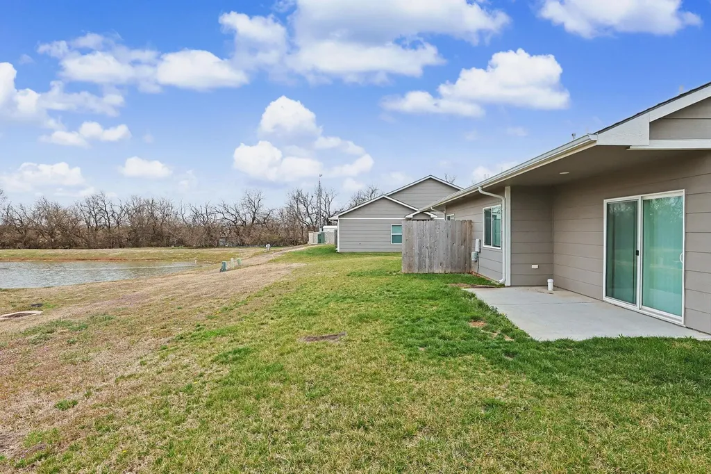 8041-8043 E 34th Court S Wichita KS 67210