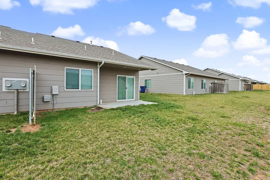 8041-8043 E 34th Court S Wichita KS 67210