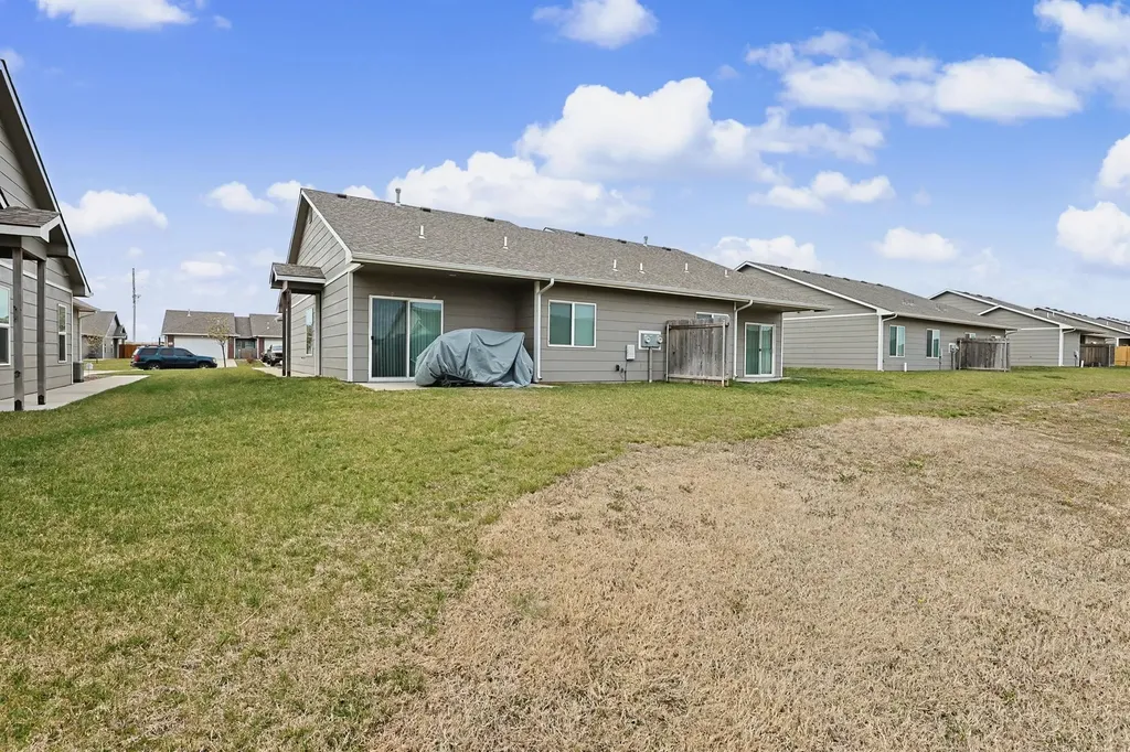 8041-8043 E 34th Court S Wichita KS 67210