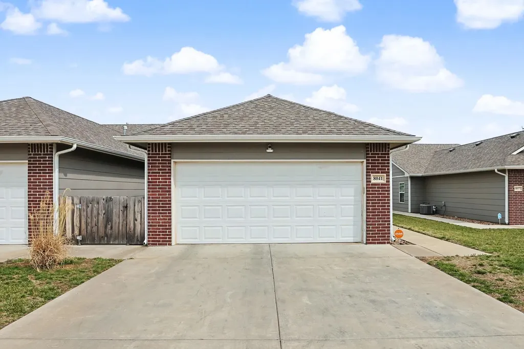 8041-8043 E 34th Court S Wichita KS 67210